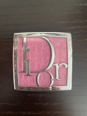 Dior rosey glow blush